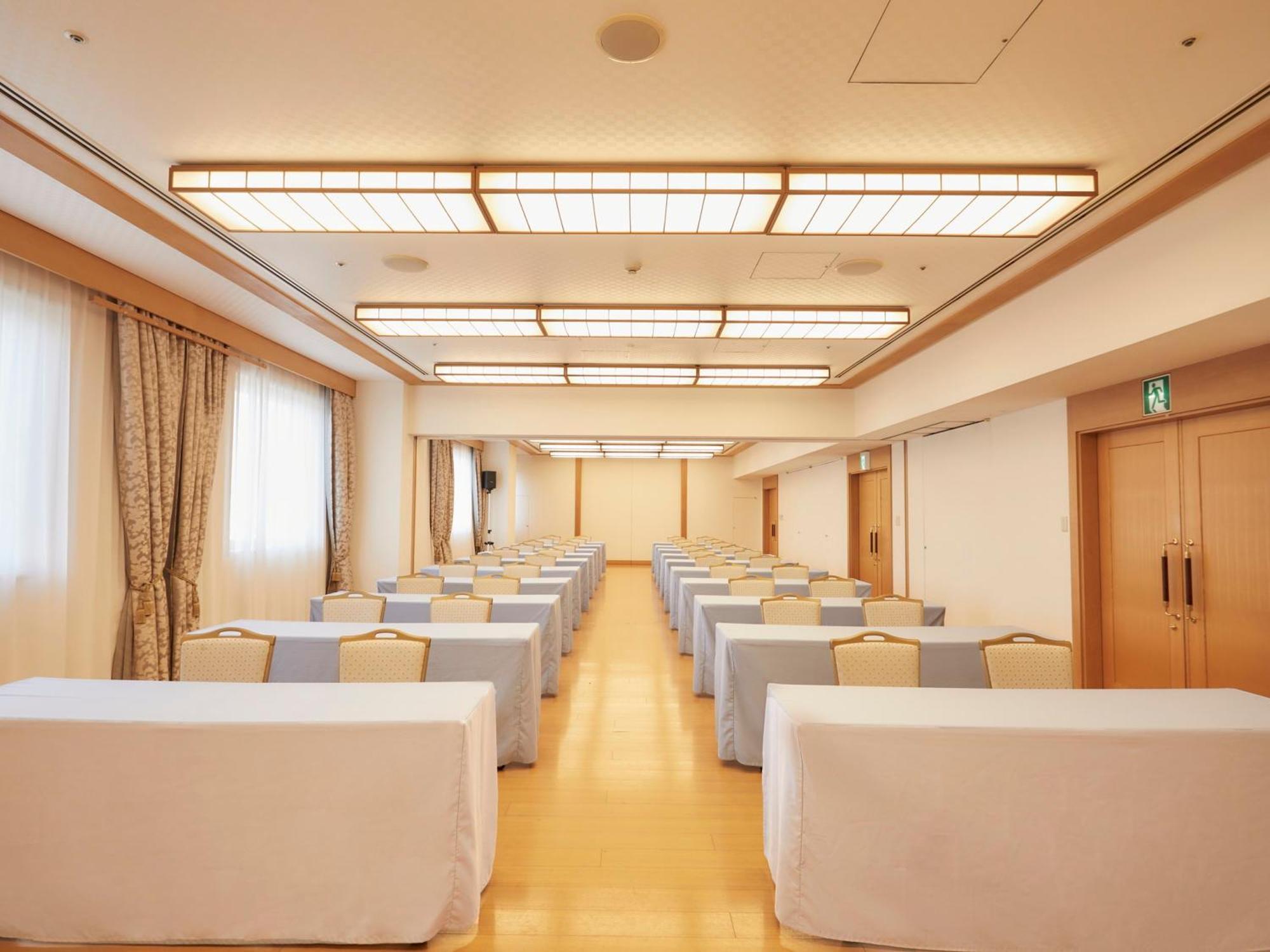 酒店 Kansai Airport Washington 4*